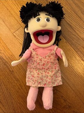 Pink Girl Hand Puppet Plush Toy - Kids Puppet Susie